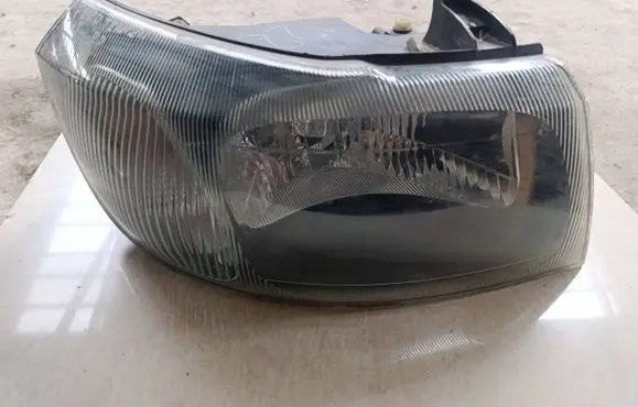 Ford Transit Headlight/headlamp Yc1x13008