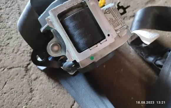 Hyundai Sonata Front seatbelt 608192200A