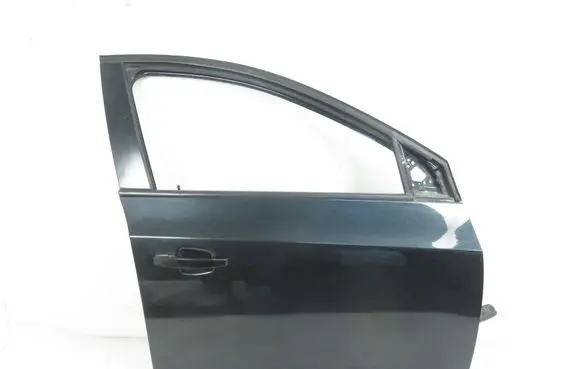 Chevrolet Cruze Front door