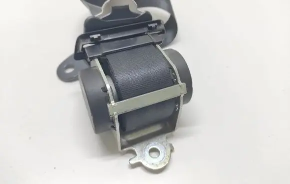 Peugeot 607 Rear seatbelt E506452 E0551