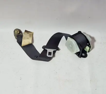 Subaru Legacy Rear seatbelt 0432137