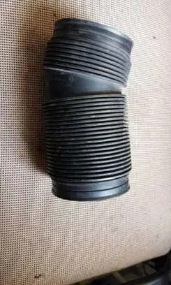 Audi A4 S4 B6 8E 8H Air intake duct part 06C129627D
