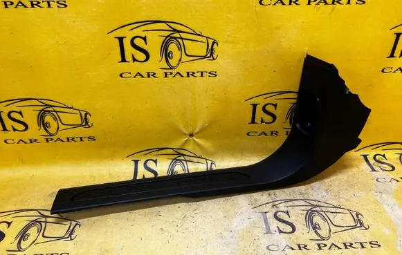 Land Rover Evoque II Foot area side trim K8D202349D