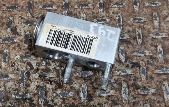 Opel Grandland X Air conditioning (A/C) expansion valve A31101900 5P1350000