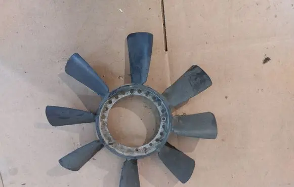 Audi A6 S6 C5 4B Fan impeller 077121301B