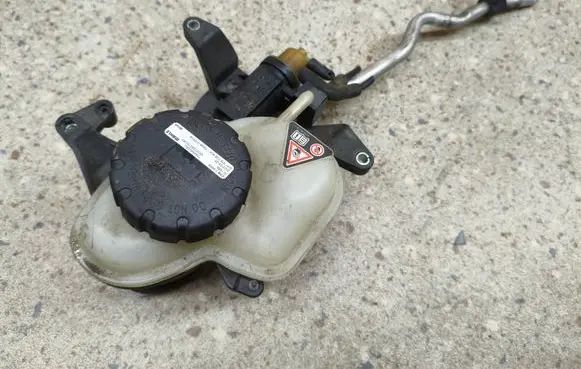 Mercedes-Benz GL X166 Turbo solenoid valve A0081535428 13T063 70078205