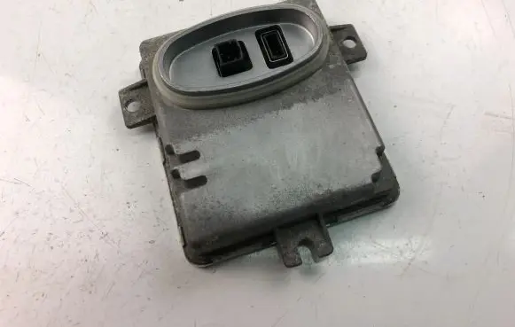 BMW 3 E90 E91 Xenon control unit/module 6948180