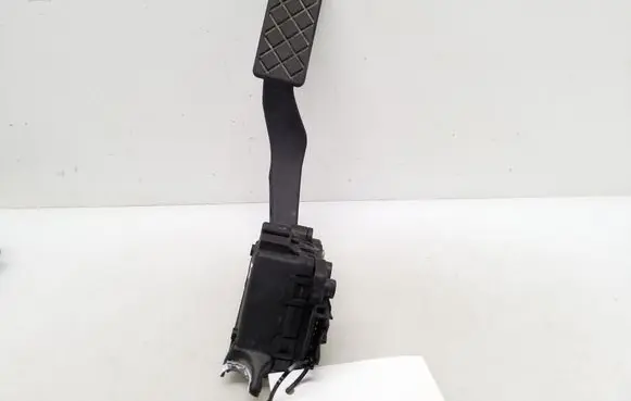 Volkswagen Transporter - Caravelle T5 Accelerator throttle pedal 7H1723503F