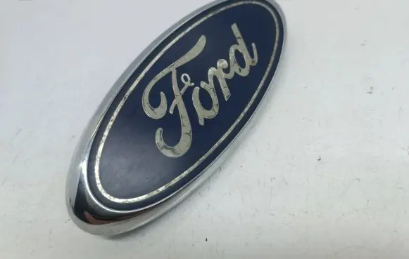 Ford Focus C-MAX Manufacturers badge/model letters 3M51425A52AA