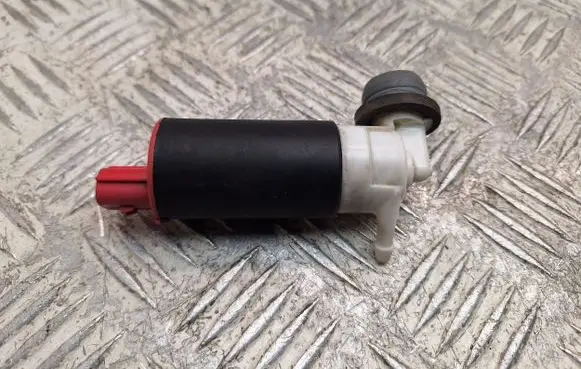 Toyota Avensis T250 Windscreen/windshield washer pump 8534005011 8534005010