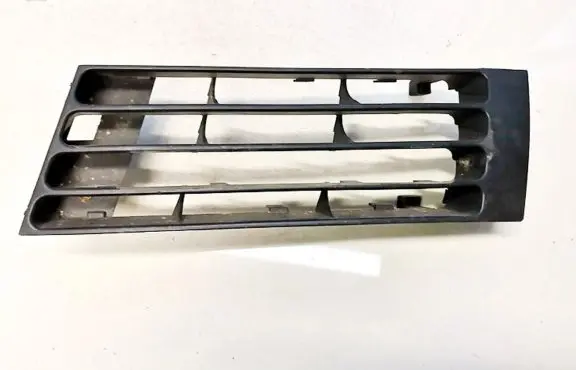 Audi A4 S4 B5 8D Front bumper lower grill 8d0807345aa