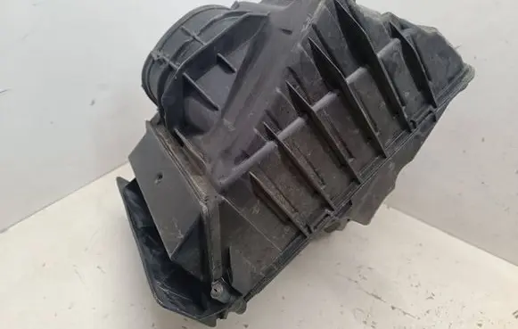 Renault Scenic III - Grand scenic III Air filter box 8200947663 1032331S03 8200820922