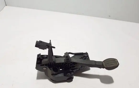 Peugeot 308 Brake pedal 9831515880