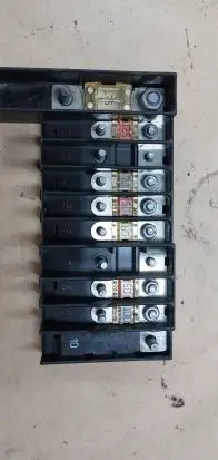 Volkswagen Transporter - Caravelle T5 Fuse module 7H6970187FD
