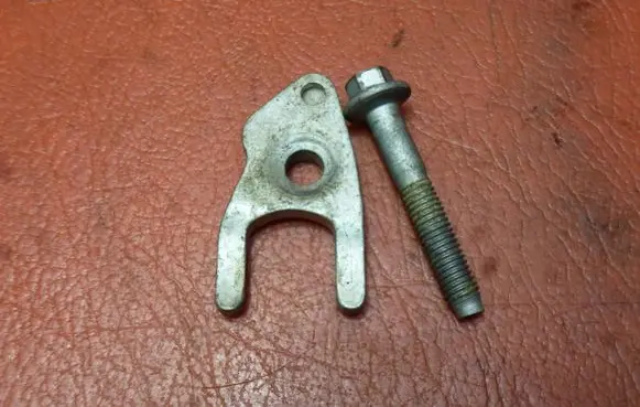 Ford Galaxy Fuel Injector clamp holder