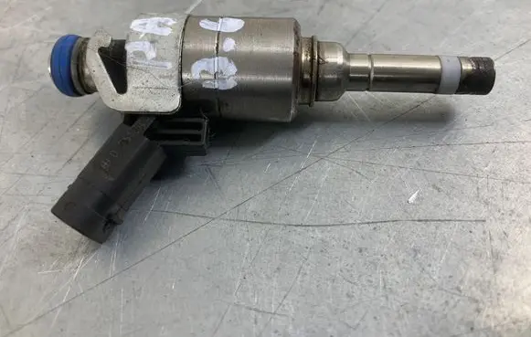 Fuel injector