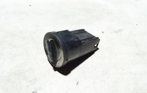 Volkswagen PASSAT B5 Light switch 1C0941531