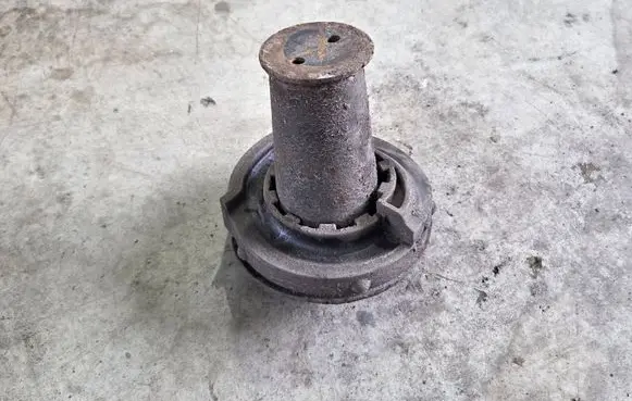 Ford Transit - Tourneo Connect Rear coil spring rubber mount 