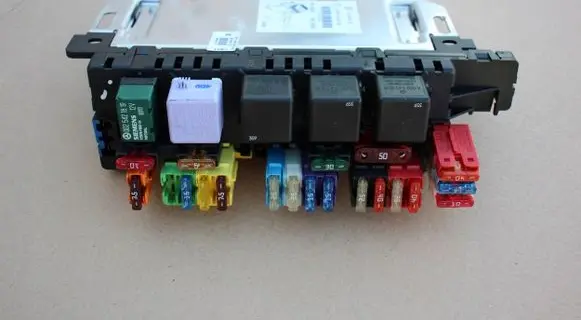 Mercedes-Benz S W220 Fuse module MERCEDES0285458132