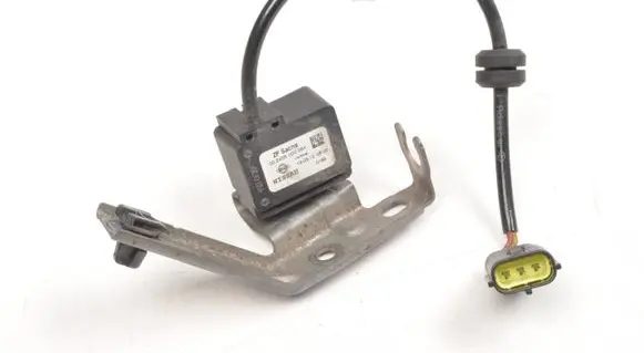 Infiniti QX70 S51 Front height sensor lever 002455000084