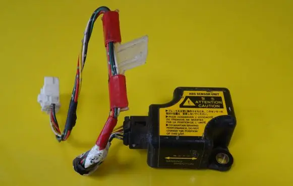 Toyota Auris 150 Airbag deployment crash/impact sensor 89441-30040