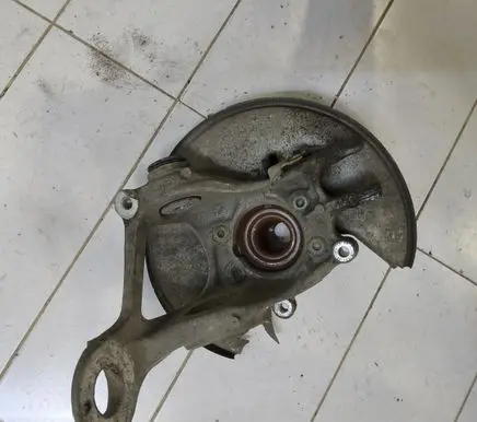 Audi A4 S4 B8 8K Rear wheel hub spindle/knuckle 