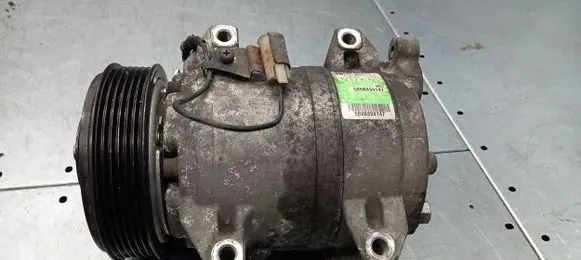 Volvo V70 Air conditioning (A/C) compressor (pump) 30742206