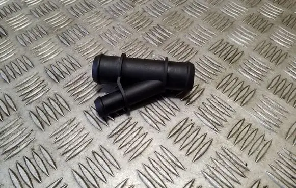 Jaguar XF X250 Engine coolant pipe/hose 920884