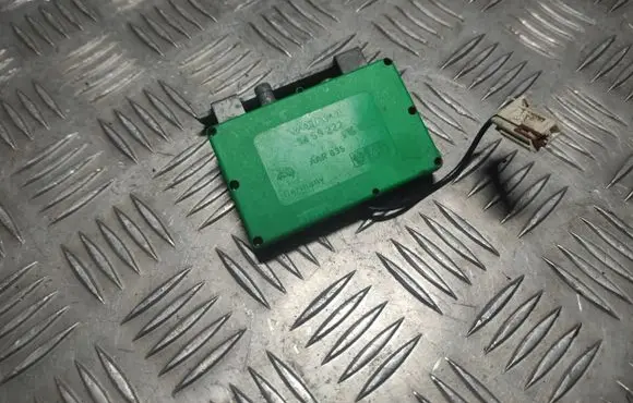 Volvo S80 Aerial antenna amplifier 9459222 AAR835