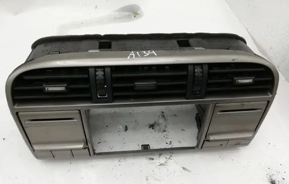 Nissan X-Trail T30 Dash center air vent grill E5715161100 KH000320 KH000370
