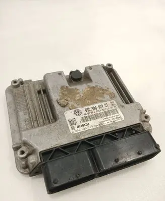 Volkswagen Golf VI Engine control unit/module 03C906027CT 03C907309G 0261S06719