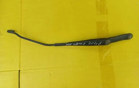 Peugeot 406 Front wiper blade arm