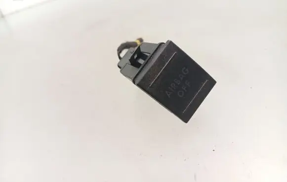 Volkswagen Polo Passenger airbag on/off switch 6Q0919235B