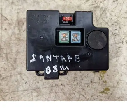 Hyundai Santa Fe Fuse module BKCA200721 CM721KG02A51