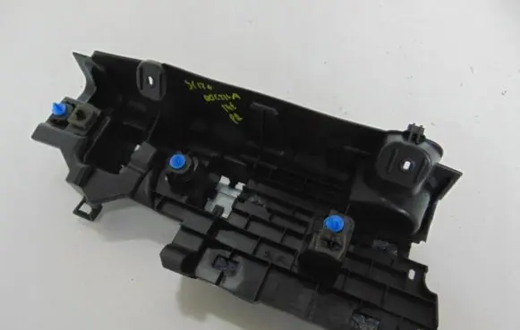 Peugeot Rifter Bracket in trunk/boot 9817586077