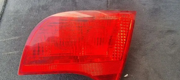 Audi A4 S4 B7 8E 8H Tailgate rear/tail lights 8E9945094