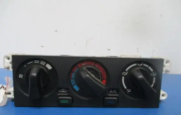 Nissan Almera Climate control unit