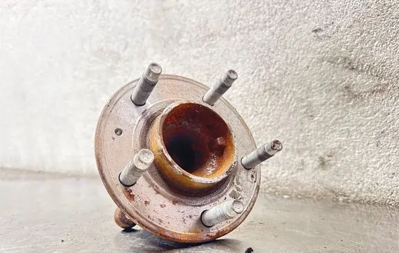 Opel Zafira B Rear wheel ball bearing 13502873 8072A7