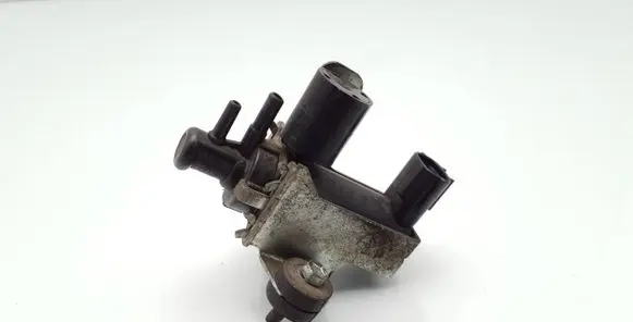 Toyota Auris 150 Turbo solenoid valve 2581933030 1397000970