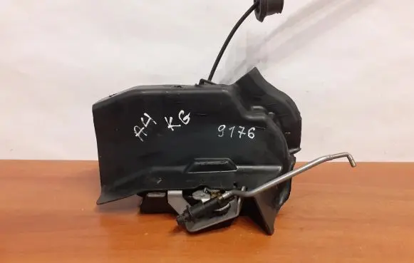 Audi A4 S4 B6 8E 8H Rear door lock 8E0839349 9176