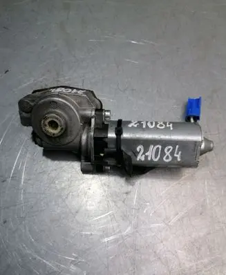 Mercedes-Benz C W203 Seat adjustment motor A2038203642
