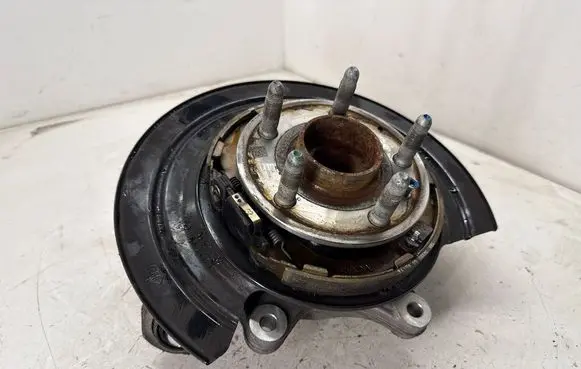 Chevrolet Camaro Rear wheel hub 84755516