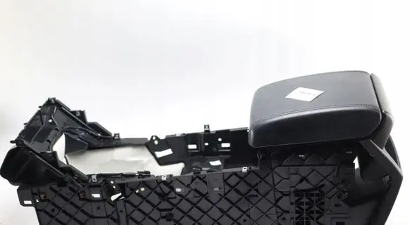Land Rover Discovery Center console 