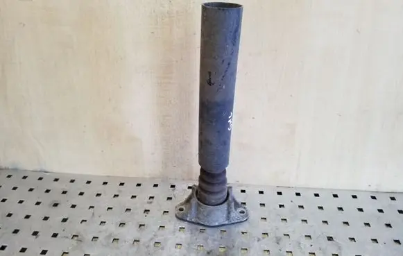 Mazda 3 II Front shock absorber mounting bracket 8N615K570AA