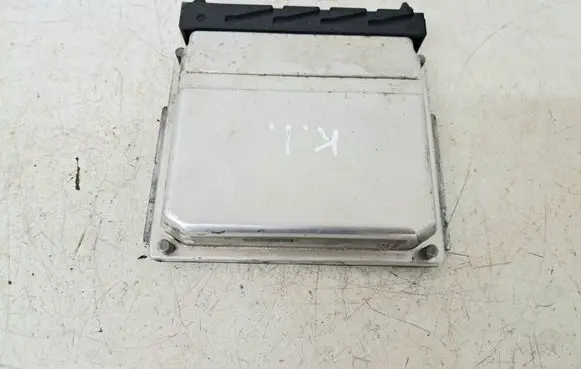 Volvo V70 Engine control unit/module 0281011441 30646978A
