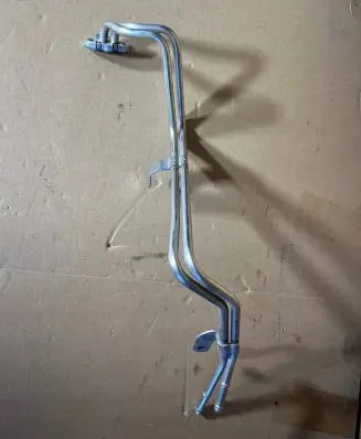 Coolant pipe/hose