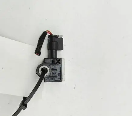 Mercedes-Benz GL X166 Airbag deployment crash/impact sensor A1668210151 56054085AA