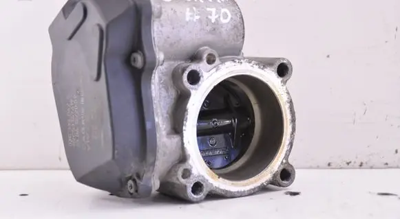 Skoda Octavia Mk2 (1Z) Throttle valve 03C133062S
