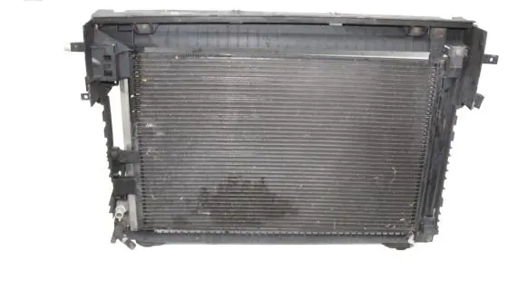 Jaguar XE Radiator set GX738A107AB