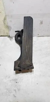 Volkswagen Caddy Accelerator pedal position sensor 65103011